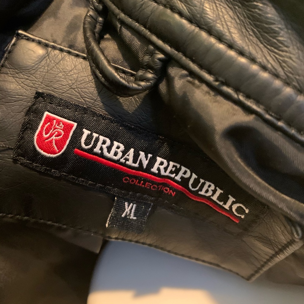 Jacket - Picture 6 of 8